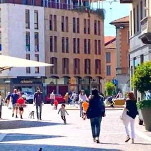 Vicino Ai Laghi E Aereoporto Di Malpensa , Cassano Magnago Italie