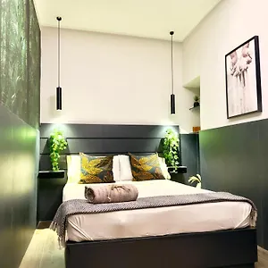 Falco Luxury , Naples Italie