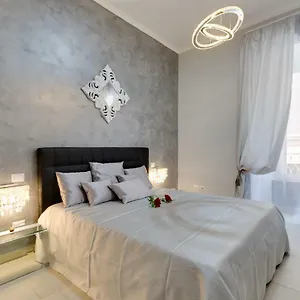 Apartamento New In! Sophie At Colosseum, Roma